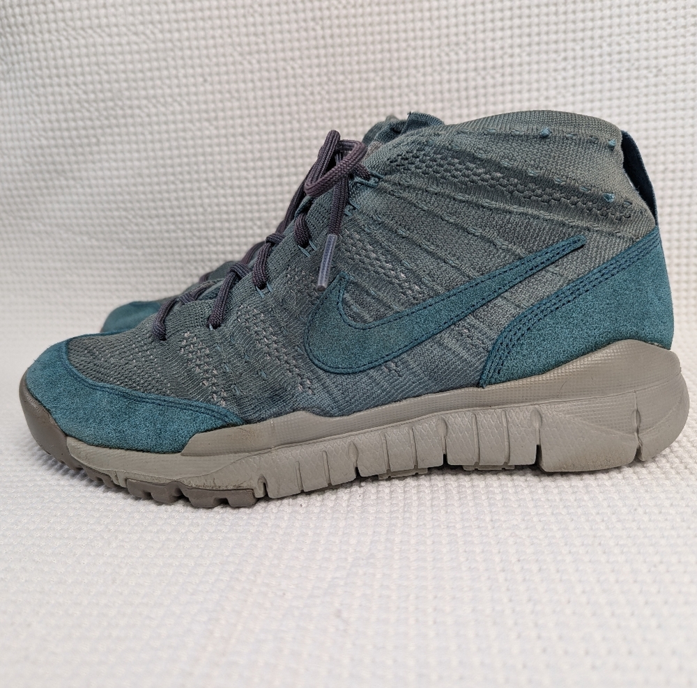 Nike Flyknit Chukka SP Night Factor - Picture 2 of 10